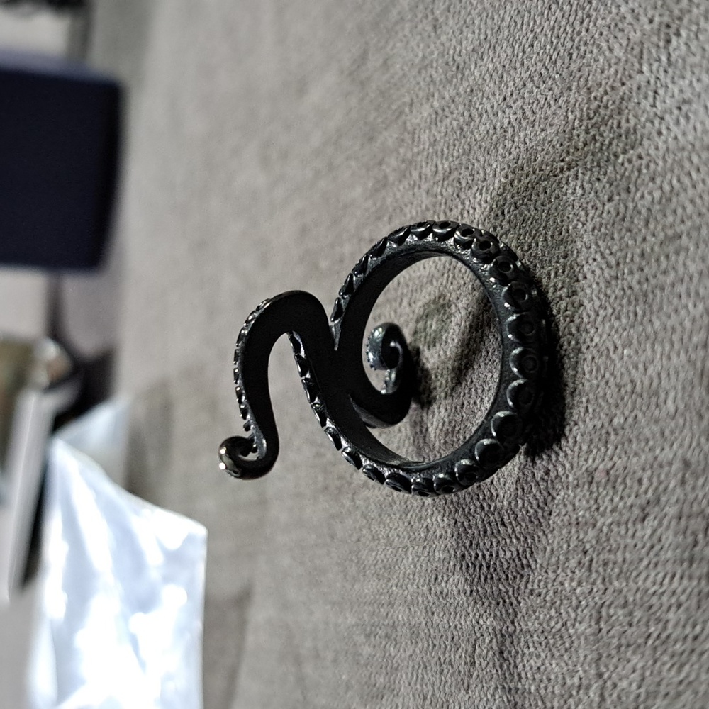 ChainsHouse Octopus Tentacles Stainless Steel Black Ring NEW IN BOX US 7 - Picture 4 of 10